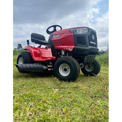 TRACTOR CORTACESPED TOYAMA 19HP