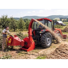 CHIPEADORA TRITURADORA DE MADERA Y RESIDUOS ORGANICOS CON ACOPLE AL TRACTOR